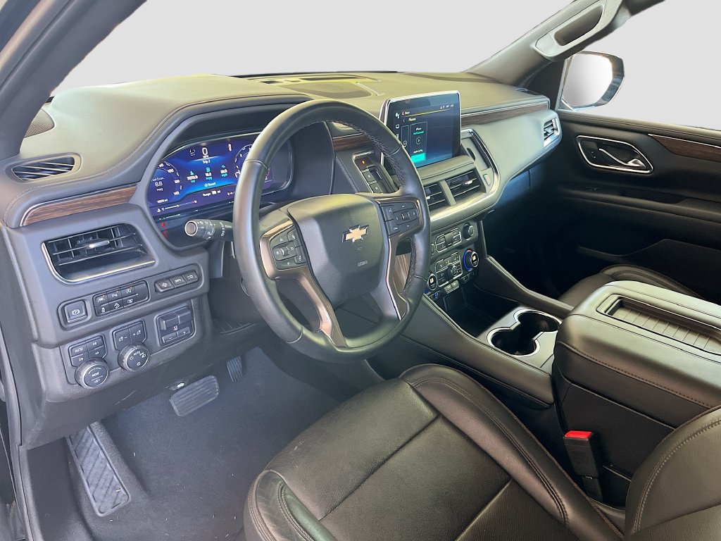 Used 2024 Chevrolet Suburban High Country AWD/4WD image 9