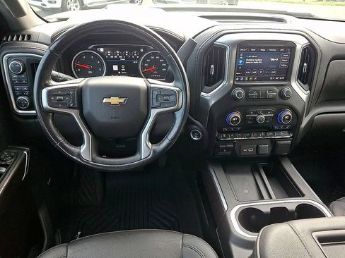 Used 2022 Chevrolet Silverado 2500 LTZ w/ LTZ Premium Package AWD/4WD image 11