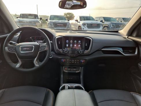 Certified 2024 GMC Terrain AT4 w/ Infotainment Package II AWD/4WD image 33