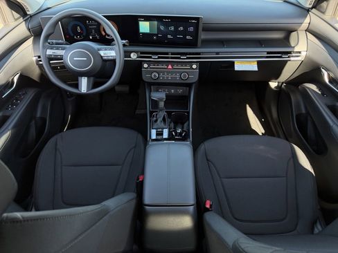 New 2026 Hyundai Tucson SE image 11