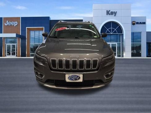 Used 2019 Jeep Cherokee Limited image 11