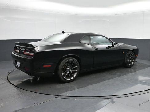 Used 2021 Dodge Challenger R/T Scat Pack image 7