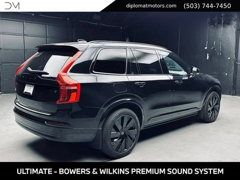 Used 2024 Volvo XC90 T8 Ultimate AWD/4WD image 7