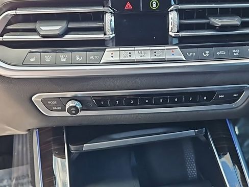 Used 2019 BMW 330i Sedan image 18