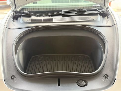 Used 2025 Tesla Model 3 Long Range RWD image 39