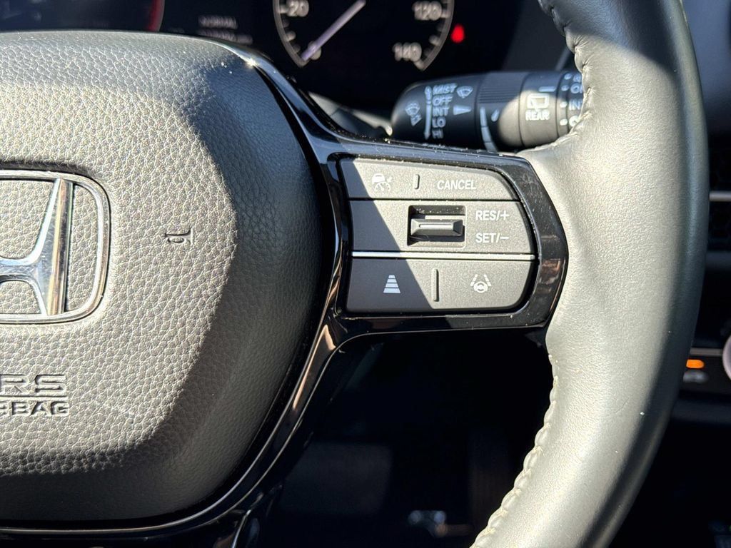 Used 2025 Honda HR-V EX-L image 9
