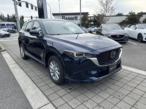 Used 2024 MAZDA CX-5 AWD 2.5 S w/ Select Package image 3