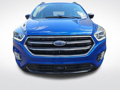Used 2018 Ford Escape SE w/ SE Sport Appearance Package FWD image 8