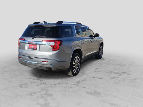 Used 2023 GMC Acadia Denali w/ Denali Technology Package image 8