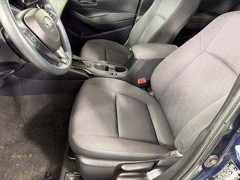 Used 2024 Toyota Corolla LE FWD image 10