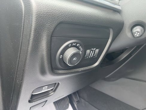 Used 2023 Jeep Grand Cherokee L Overland w/ Rear Seat Video Group I image 28