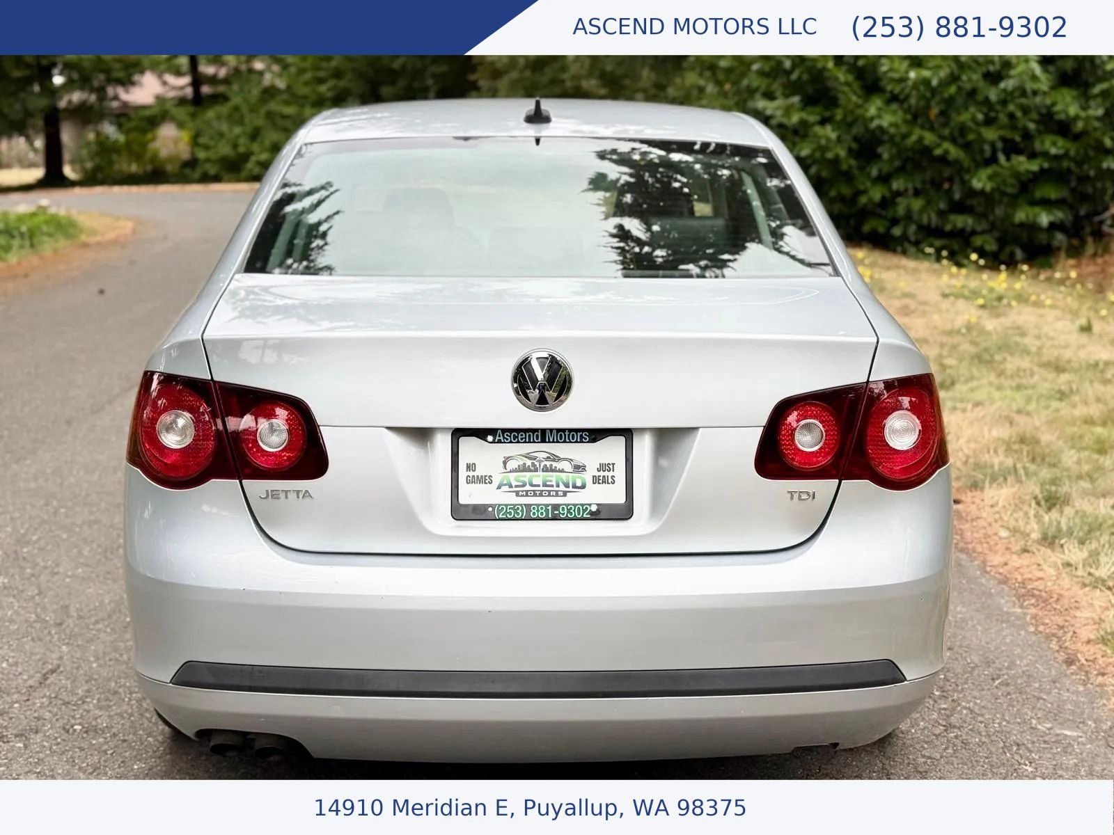 Used 2010 Volkswagen Jetta TDI FWD image 4