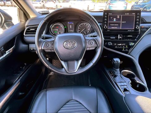 Used 2024 Toyota Camry SE w/ Audio Upgrade Package FWD image 5