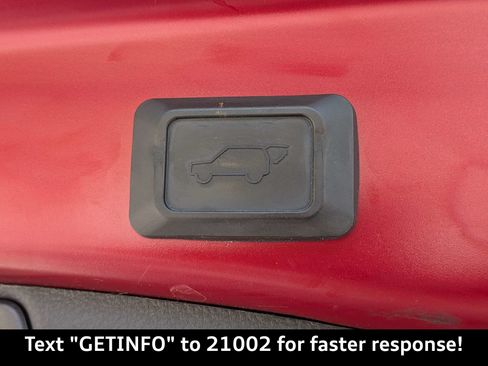 Used 2020 Toyota RAV4 XLE Premium FWD image 15
