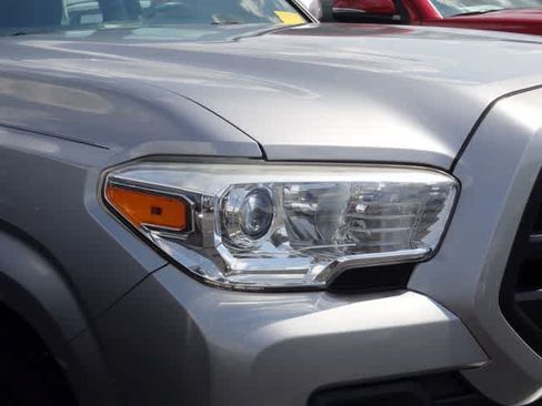 Used 2018 Toyota Tacoma SR w/ SR Convenience Package RWD image 19
