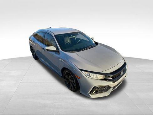 Used 2019 Honda Civic Sport image 7