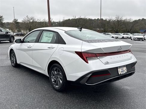 New 2026 Hyundai Elantra Blue image 5