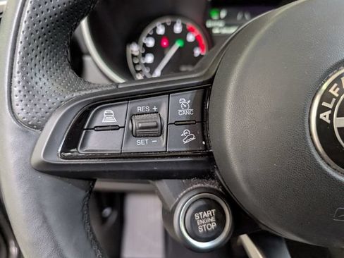 Used 2023 Alfa Romeo Stelvio Ti AWD/4WD image 20
