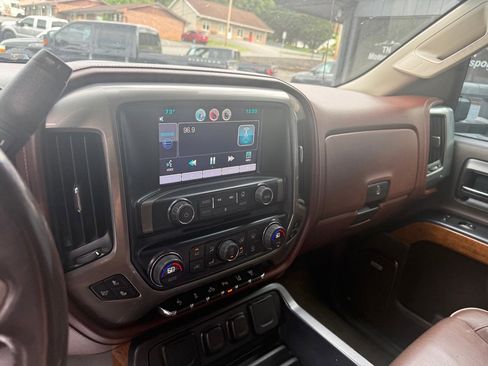 Used 2015 Chevrolet Silverado 2500 High Country w/ Duramax Plus Package AWD/4WD image 48