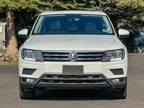 Used 2019 Volkswagen Tiguan SEL w/ 3rd Row Seat Package AWD/4WD image 10