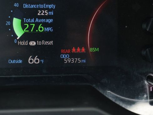 Used 2024 Toyota RAV4 XLE image 4