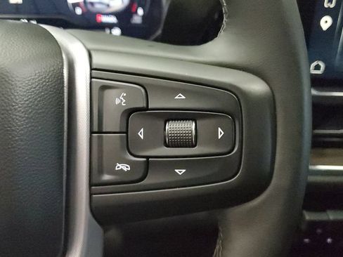Used 2025 GMC Sierra 1500 SLT RWD image 30