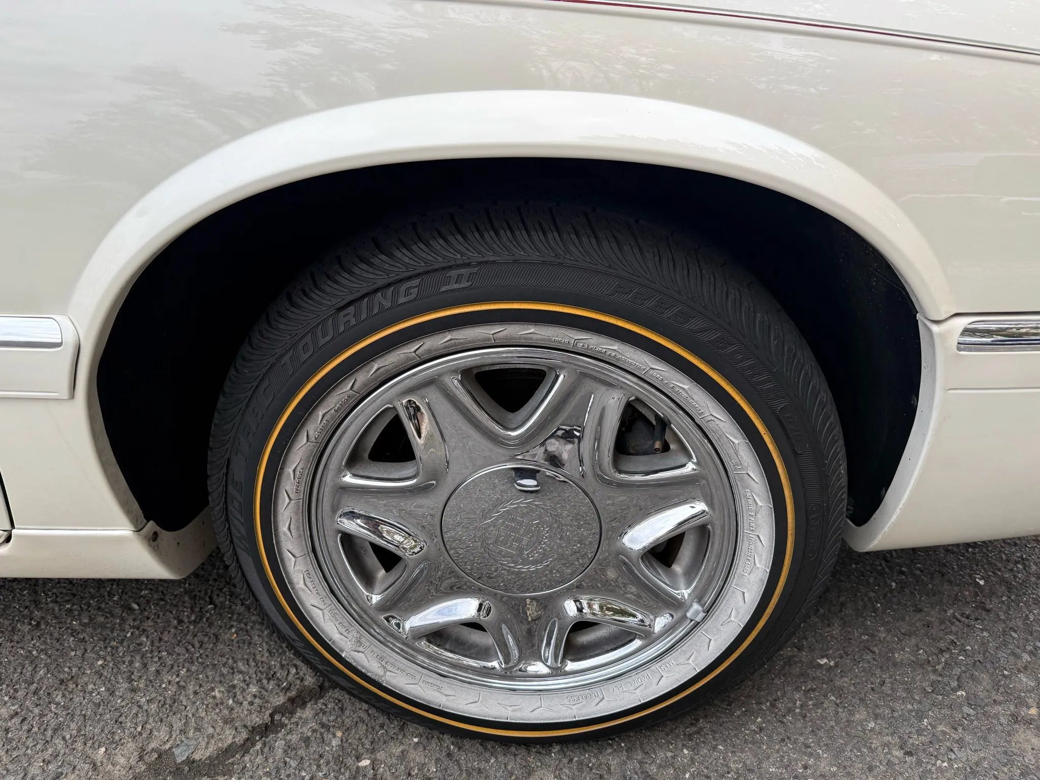 Used 1998 Cadillac Eldorado FWD image 29