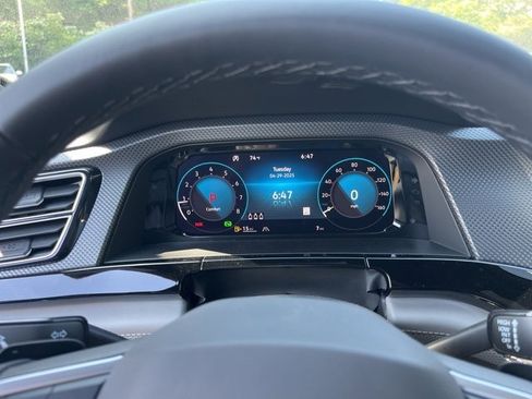 New 2025 Volkswagen Atlas Cross Sport SEL R-Line image 19