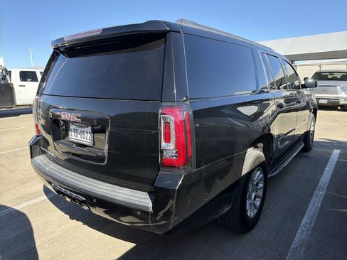 Used 2015 GMC Yukon XL SLT image 3