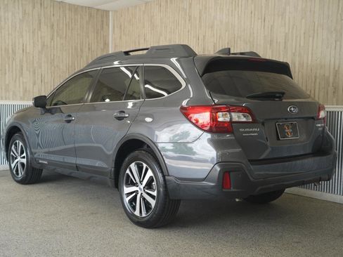Used 2019 Subaru Outback 3.6R Limited AWD/4WD image 7