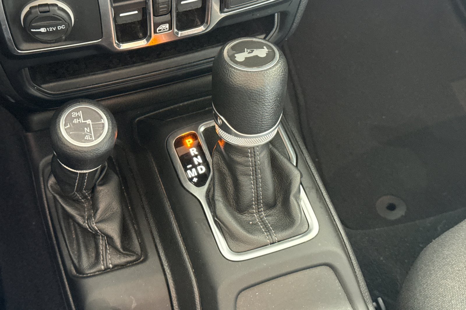 Used 2024 Jeep Wrangler Unlimited Sport AWD/4WD image 31