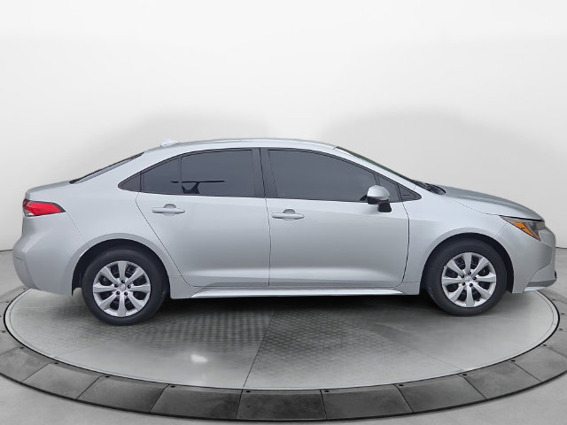 Used 2024 Toyota Corolla LE FWD image 6