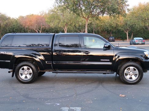 Used 2014 Toyota Tacoma 4x4 Double Cab image 8