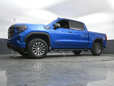 Used 2023 GMC Sierra 1500 AT4 w/ AT4 Premium Package AWD/4WD image 42