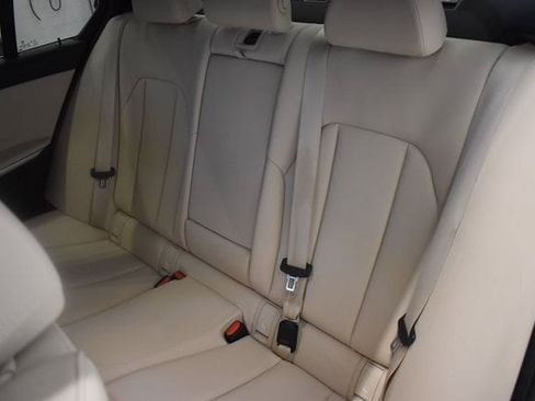 Used 2019 BMW 330i xDrive Sedan w/ Convenience Package AWD/4WD image 7