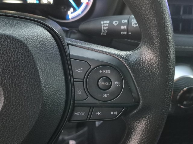 Used 2025 Toyota RAV4 LE AWD/4WD image 25