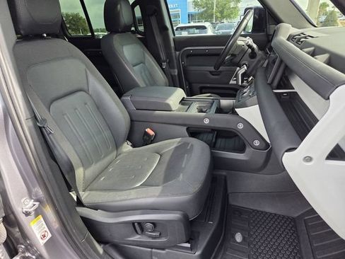 Used 2021 Land Rover Defender 110 SE AWD/4WD image 16