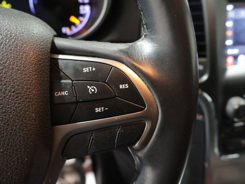 Used 2018 Jeep Grand Cherokee Limited AWD/4WD image 34