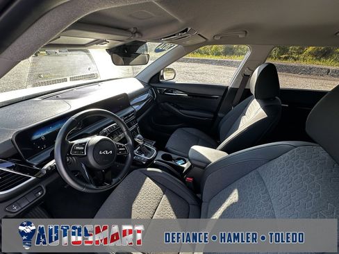Used 2024 Kia Seltos X-Line image 16