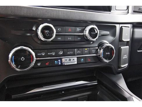 Used 2026 Ford F250 Platinum AWD/4WD image 24