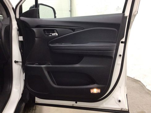 Used 2021 Honda Pilot Elite image 41