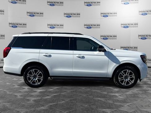 Used 2025 Ford Expedition Active AWD/4WD image 6