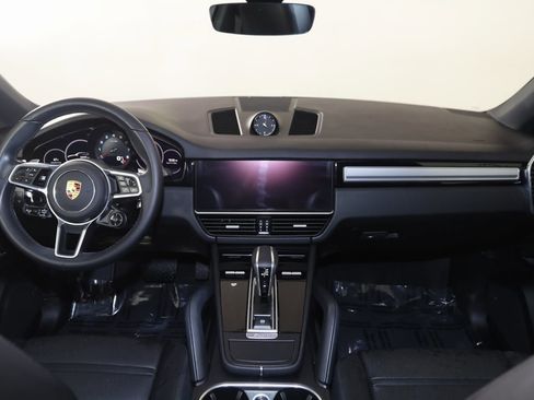 Used 2023 Porsche Cayenne Coupe image 48