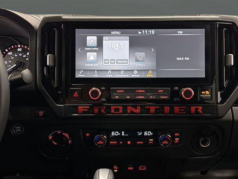 Used 2025 Nissan Frontier PRO-4X w/ Interior Protection Package AWD/4WD image 12