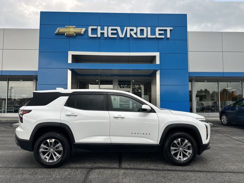 Certified 2026 Chevrolet Equinox LT w/ Convenience Package II AWD/4WD image 1