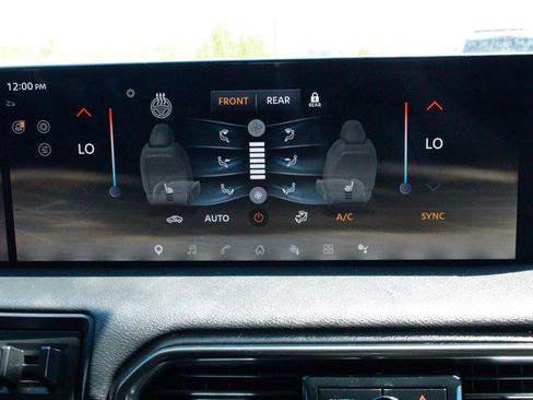 Used 2025 Nissan Armada PRO-4X AWD/4WD image 34