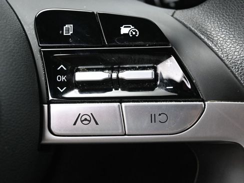 Used 2023 Hyundai Santa Cruz SEL image 17