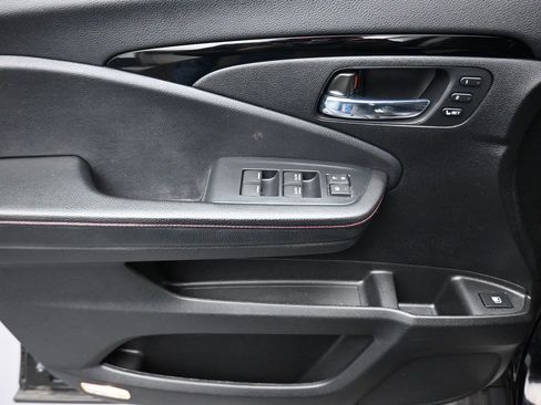 Used 2021 Honda Ridgeline Black Edition image 10