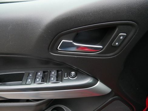 Used 2019 Chevrolet Colorado LT w/ LT Convenience Package image 18