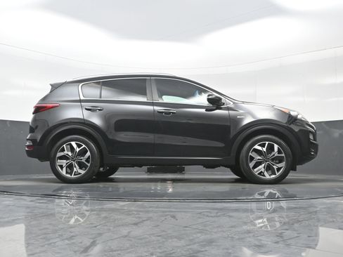 Used 2020 Kia Sportage EX image 32